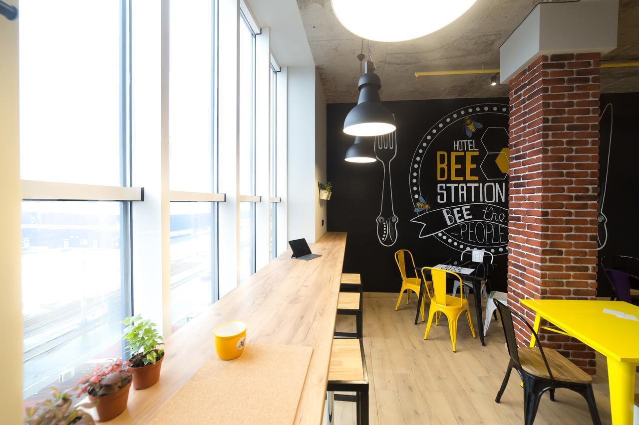 HOTEL Bee Station Kiew Exterior foto