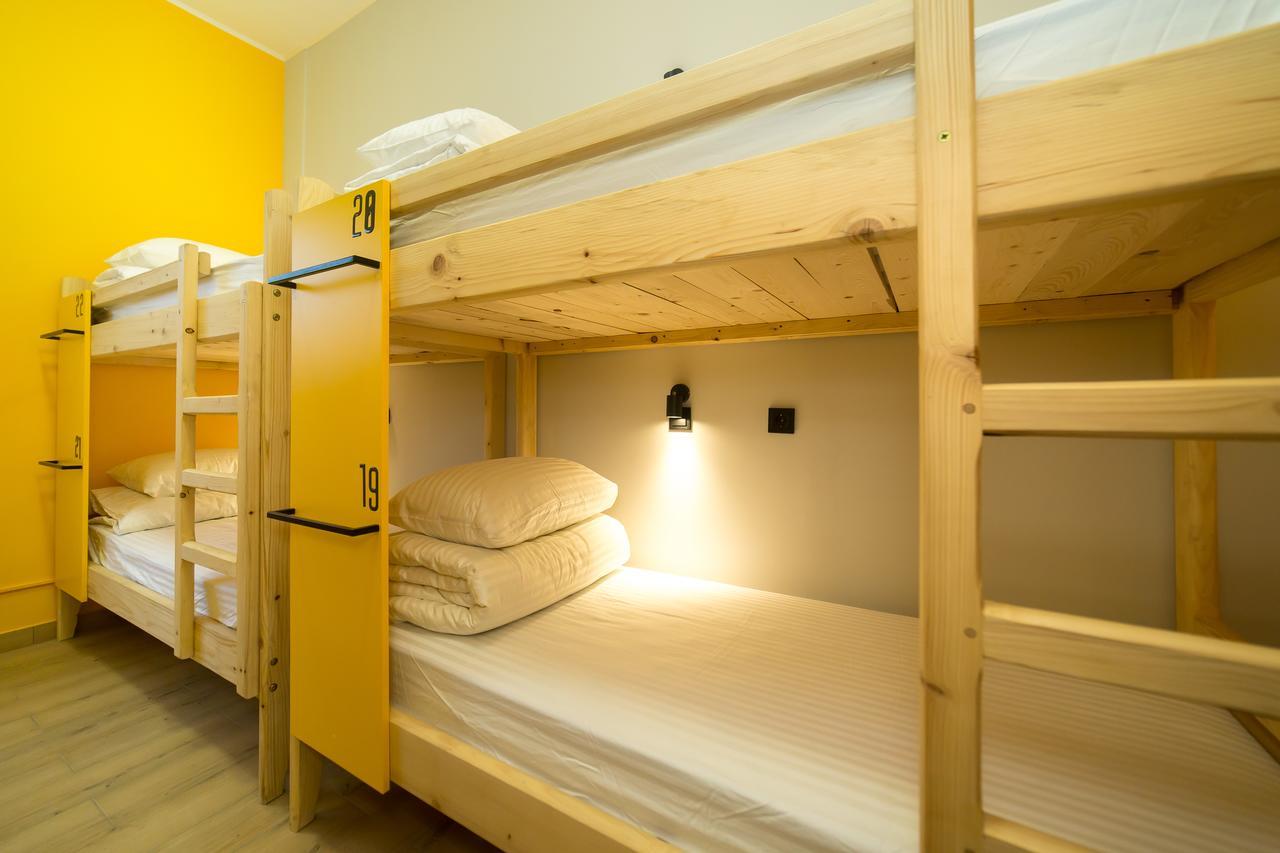 HOTEL Bee Station Kiew Exterior foto