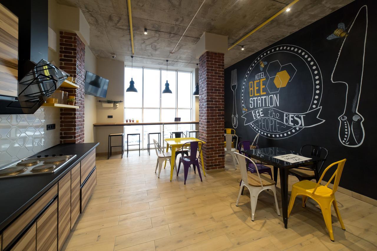 HOTEL Bee Station Kiew Exterior foto