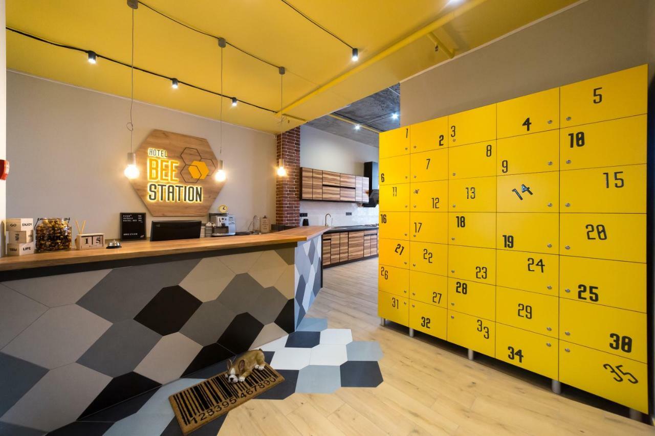 HOTEL Bee Station Kiew Exterior foto